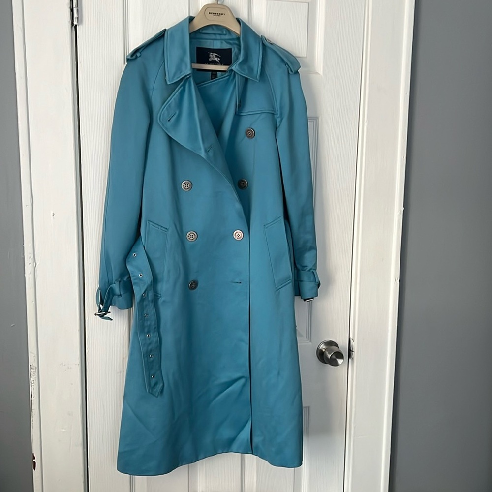 Burberry Water Resistant Long Gabardine Trench Coat size 8    45” long